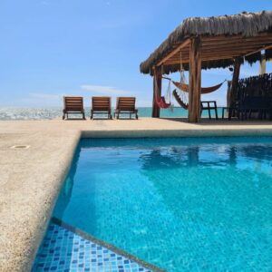 Titi House - Casa con piscina frente al mar